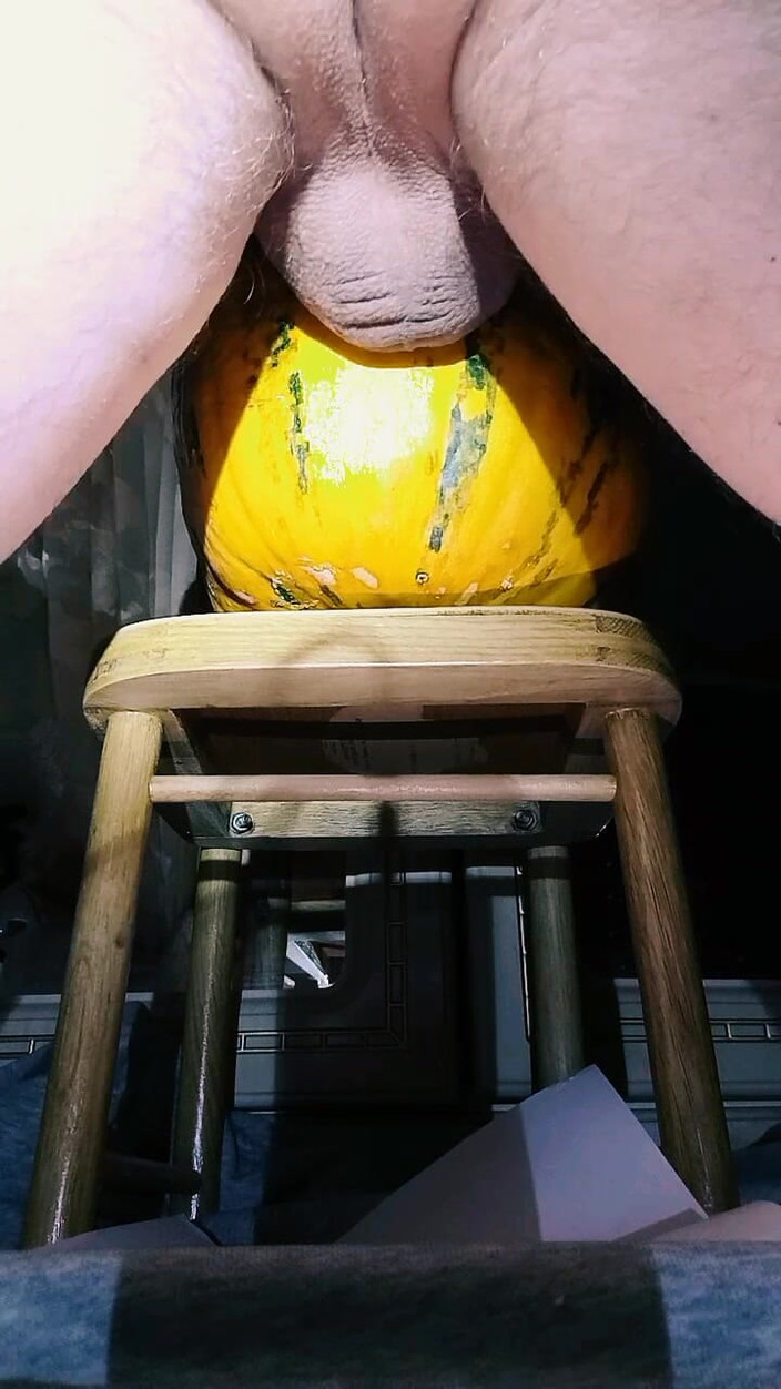 White Ukrainian Dick: Kocham pieprzone dynie!