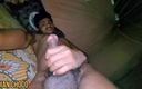 Wild Stud: Choco India 14-4-24 berbaring di ranjang