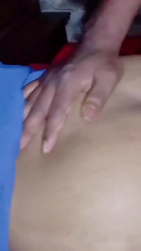 Tasneem mengongkek siapa yang lebih untuknya.