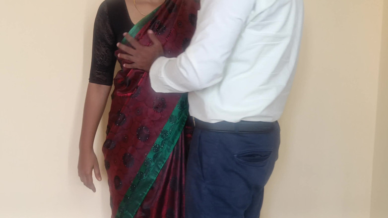 Magilmathi: Vysokoškolská učitelka sexy romantika virální video