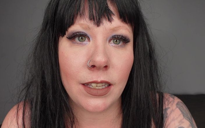 Deanna deadly: Eye contact only - JOI Green Eyes dan Dark Hair