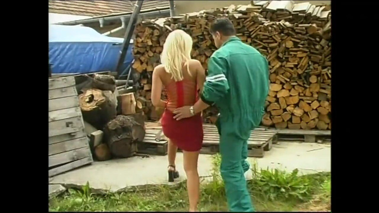 XTime Vod: Gorący seks na świeżym powietrzu z blond dziwką mamuśką