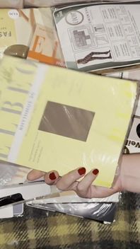 Choosing Pantyhose for Footjob