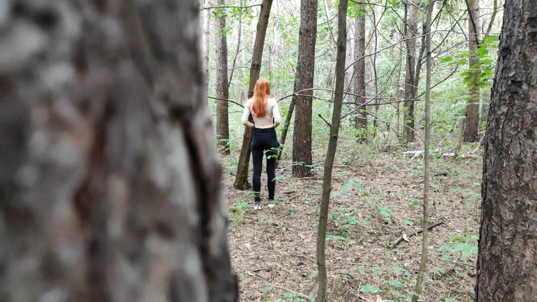 Super Jopka: Beautiful chick caught in the woods