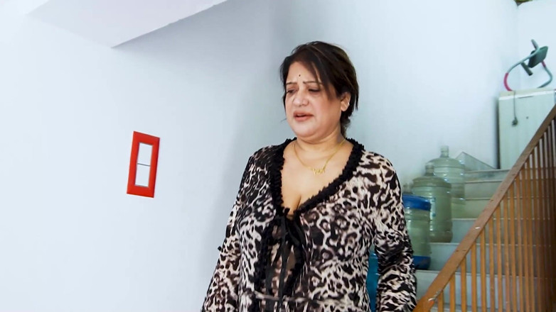 Xtramood: House Owner Fucked Her Room Boy, Desi Hardcore Sex, Full...