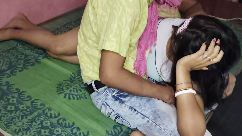 Uttar dinajpur: Video khỏa thân của anh kế và chị kế