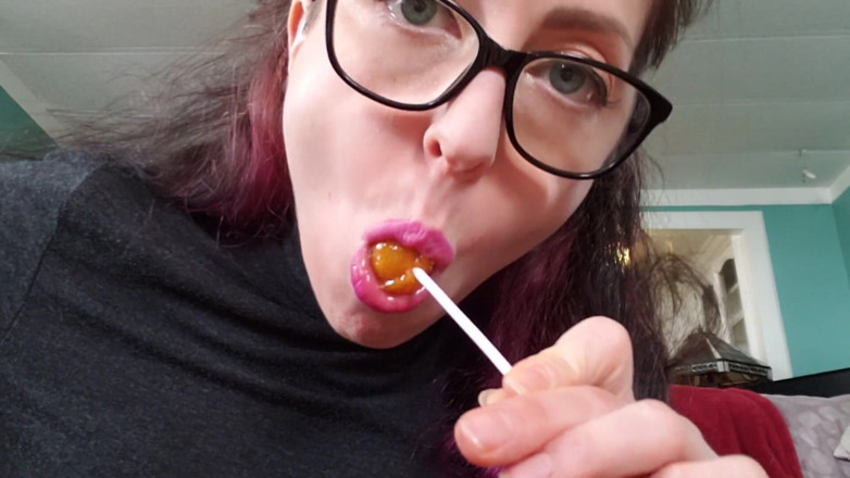 Nerdy_faery: mujhe lolipop pasand hai