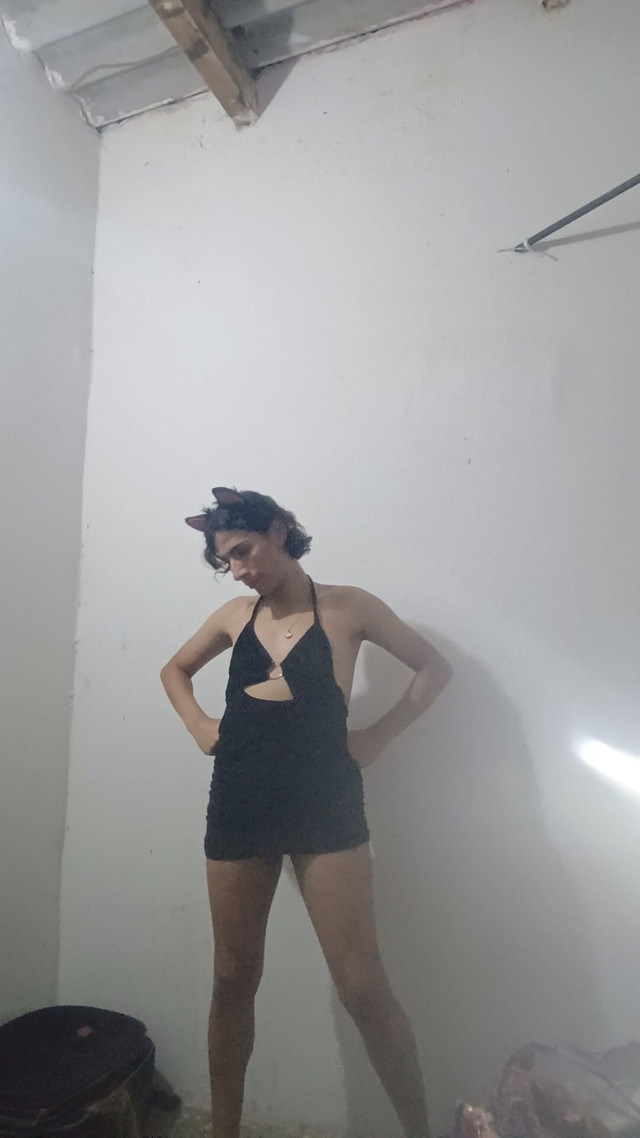 In Black This Girl Giving Her Dance (Femboy from Colombia)