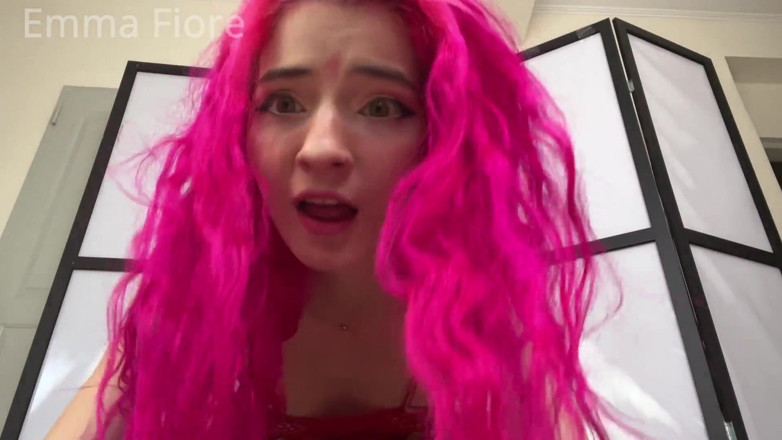 Emma Fiore: Fit teen sexy tanec