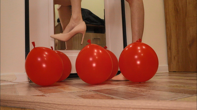 AnnetMoroz: Heels Crush Balloons. Crushing Heels