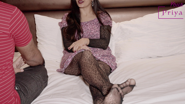 Your Priya: Ibu tiri panas berkongkek keras selepas kongkek adik tiri dalam...