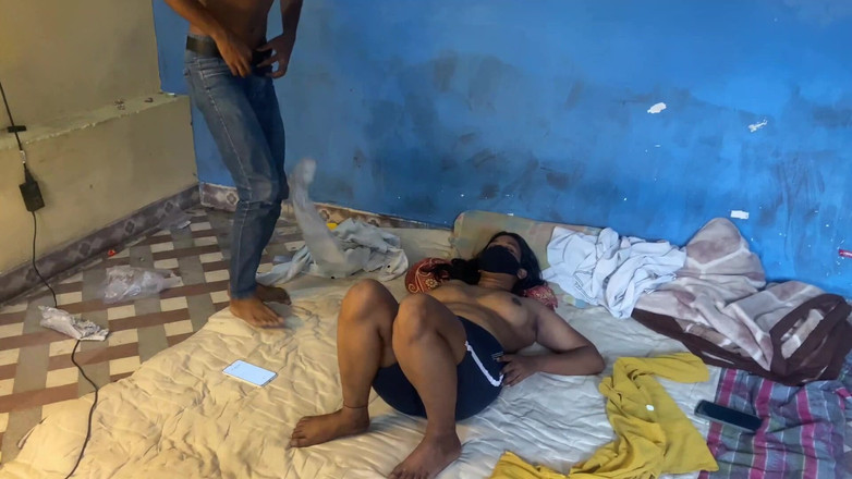 Indian Teen Girl's: Seks luar abang tiri dan adik tiri di luar percintaan...