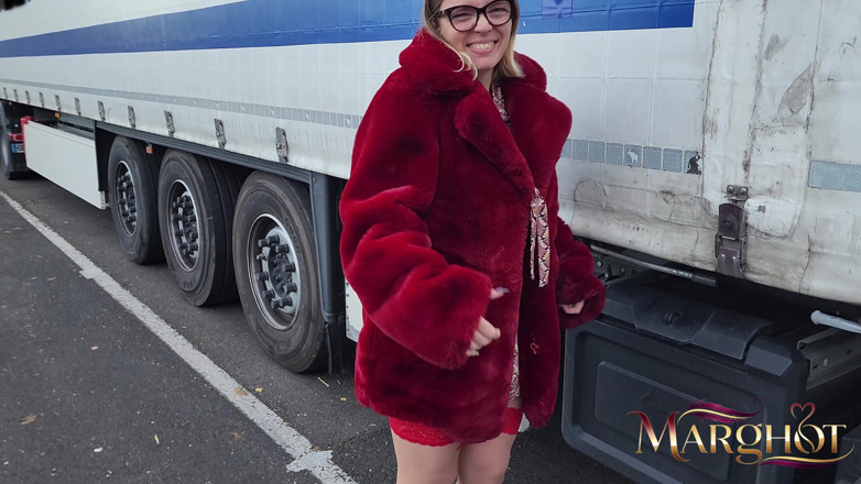 Sexymarghot: Exhib Parking Hgv: Routier Spots Me and Fucks Me Like...