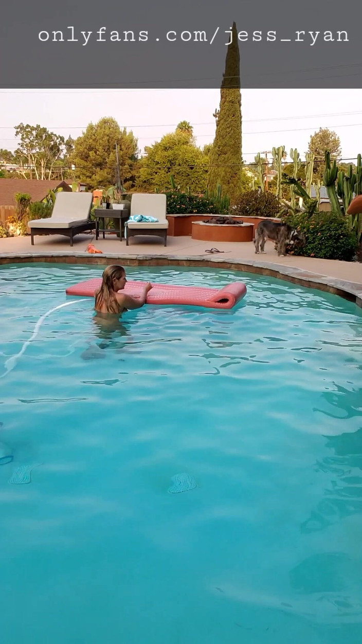 JessRyan: Vysněné milf hubené máchání