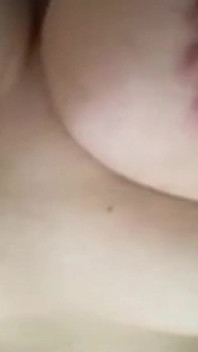 Bbwbootyful, quetscht meine möpse und verdreht meine harten nippel