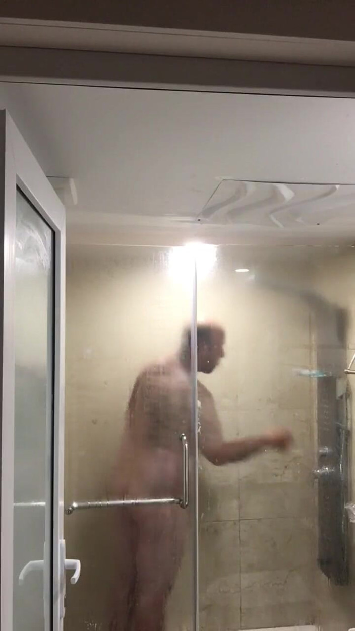 Bigwhitecock: 샤워 중 재미