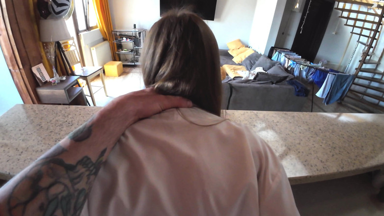 Alexa Poshspicy: Pov: Nevlastní sestra mě požádala, abych nebyl uvnitř, ale já...
