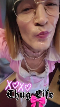 Servitoarea roz folosită ca muistă. Am fost prins jucând curva. Vanessabitchx