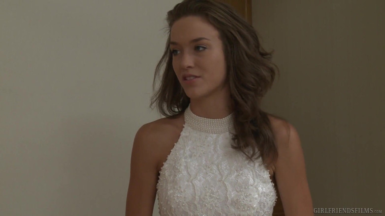 Girlfriends Films: Malena Morgan si collega con la sua damigella milf