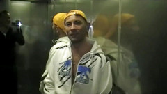 Gaybareback: Sexy mladá Arabka ošukaná velkým čůrákem v jeho suterénu