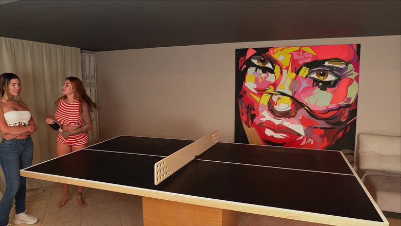 Ambar Prada: サラ・ブロンドとのピンポンの午後は、彼氏がいない間に3pで終わります