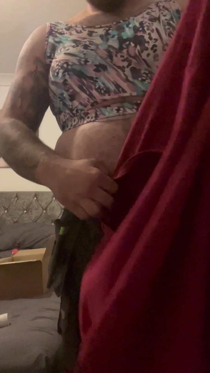 Shaun Cbt: Schwanz- und Ball-Bondage mit Nippelklemmen und Buttplug