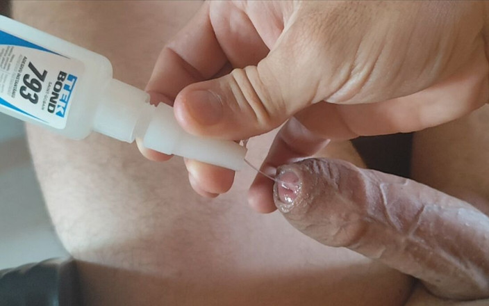 Straight Daddy Club: Het kuk fylld med lim ökar erektionen