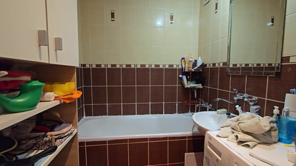 Fap_man93: İş yerinde uzun bir günün ardından duş, diş ve cilt öz...