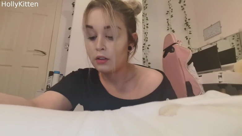 Holly Kitten: HollyKittenn - táta přiznává Dacryphilia