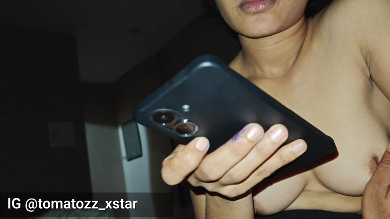 Tomatozs: Desi Girlfriend Trip Plan Turns Into Hotel Sex Village Sex...