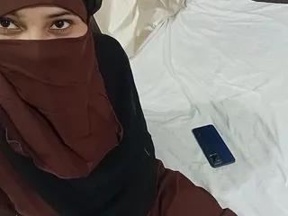 Dearshivani: Juicy Pussy of a Beautiful Muslim Girl, I've Never Fucked...