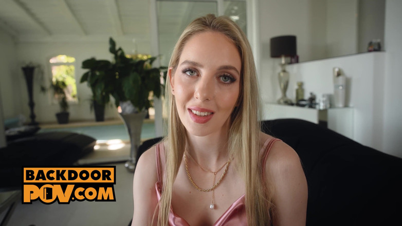 BackdoorPOV: VEDERE LA PERSOANA 1 - Futându-ți noul talent de vedetă porno Carolina...