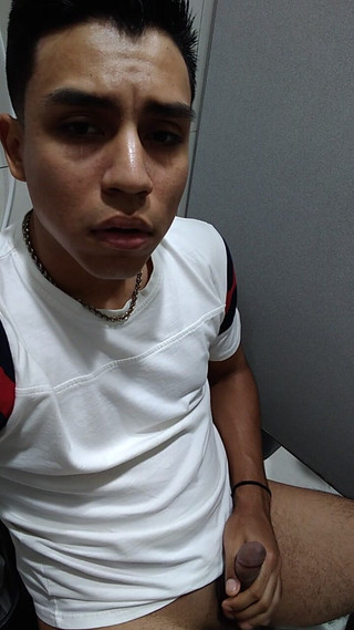 AlexAlejandro13: Plaza Sendero Baths