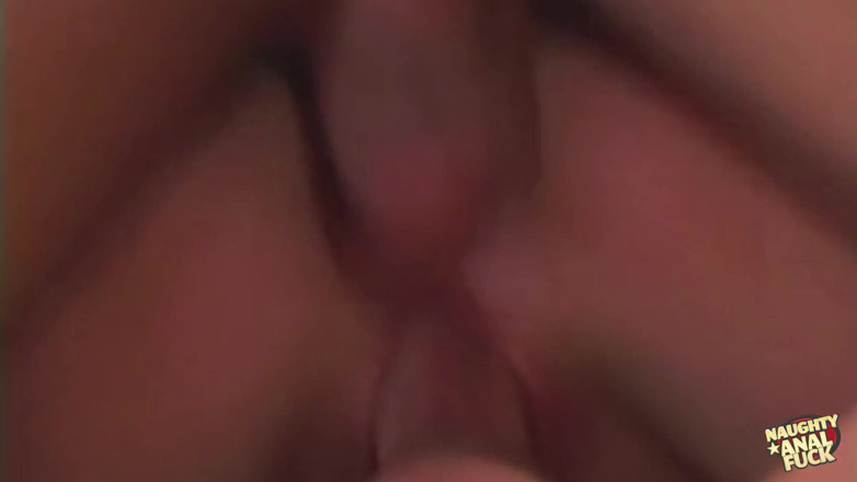 Naughty anal fuck: Blonda britanică Drăguță Bonnie Heart experimentează primul ei sex în trei...
