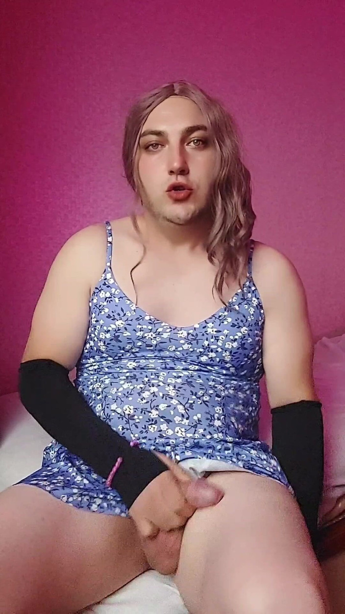 Kitty_Cross: A melhor fofa crossdresser bebê modelo loira bunda grande pau...