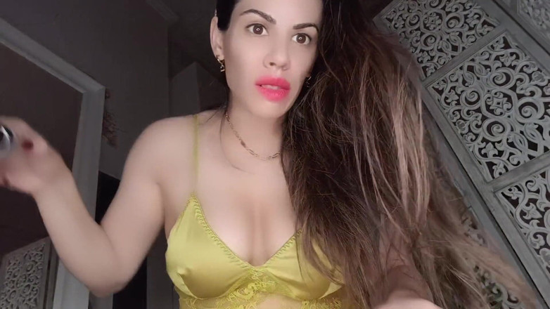 annikarain: Giantess Sanitised ve Supersized