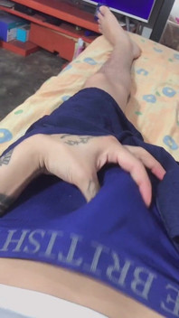 Tetangga Saya Melihat Saya Masturbasi Dan Mengisap Penis Saya Sampai Saya Masuk ke Mulutnya
