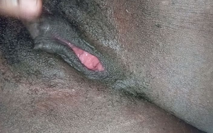 Seeeug: Enjoy Your Pussy