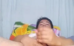 मेरे दोस्त के घर पर हाथों से चुदाई