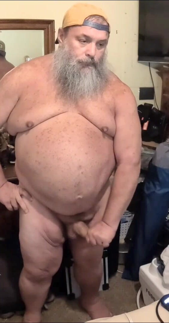 GeneWadexxx: Big Bear Belly and Cock