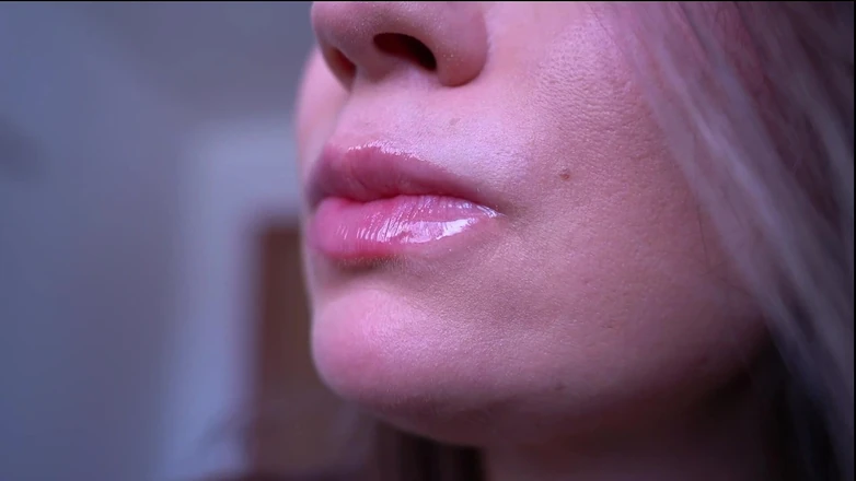 Rarible Diamond: Sexy Bubble Gum Popping Custom
