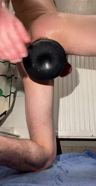 Ich bleibe lange verstopft, nachdem ich meine Muschi 10 Stunden lang ruiniert habe