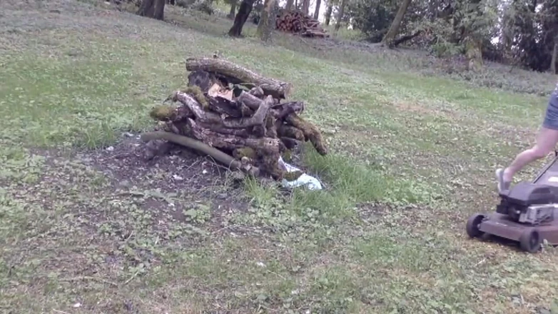 Uk Joolz: Picnic in the Woods Part 1