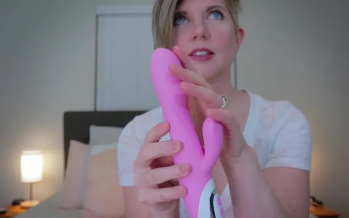 Housewife Ginger: Propinkup Illusion Pro10 Vibrator Unboxing and Review with Housewife Ginger