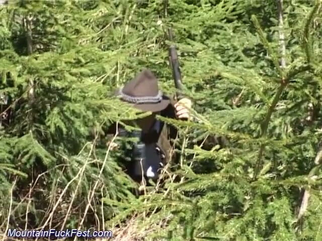 Mountain Fuck Fest: Outdoor lesbian porno