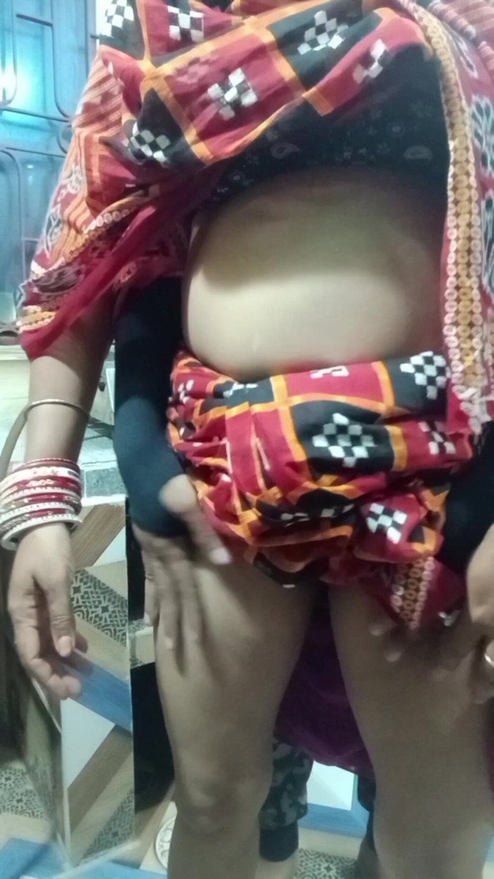 Real Couple 203: Pasangan desi kampung seks buatan sendiri di dapur