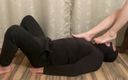 Niki studio: Eu uso um escravo do footstool para relaxar meus pés