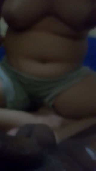 Angelina Pop: 継母のアンの助けを借りて、彼女は今、自分の手を汚すという挑戦に挑戦する準備ができています。