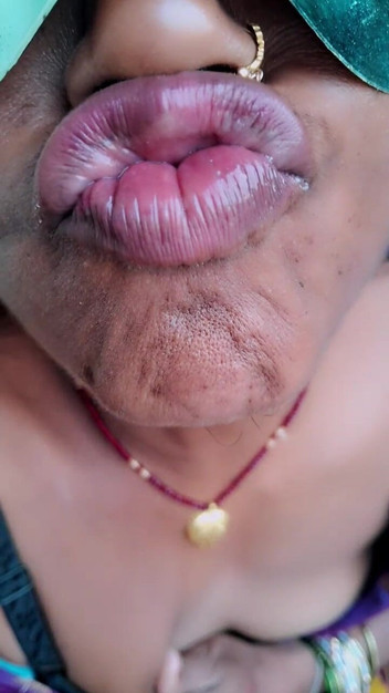 FULLMJEDETI: Keseronokan mengongkek adik ipar dalam mulut berbeza, hari ini banyak...