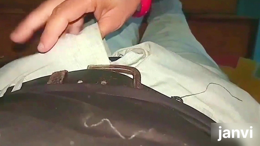 Quando mia cognata lavorava in cucina, è venuto suo cognato. Ho scopato mia cognata in cucina (studio del villaggio) When Sister-in-law Was Working in the Kitchen, Her Brother-in-law Came.i Fucked My Sister in Law in the Kitchen (Village studio)